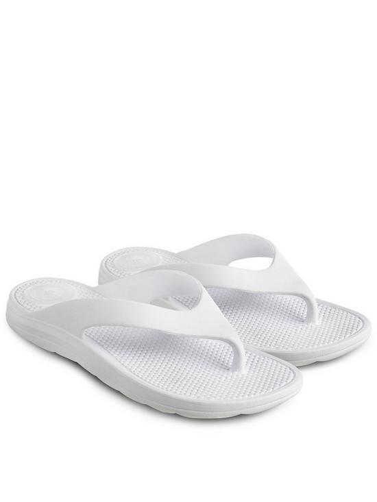 front image of totes-ladies-solbounce-with-toe-post-sandals-white