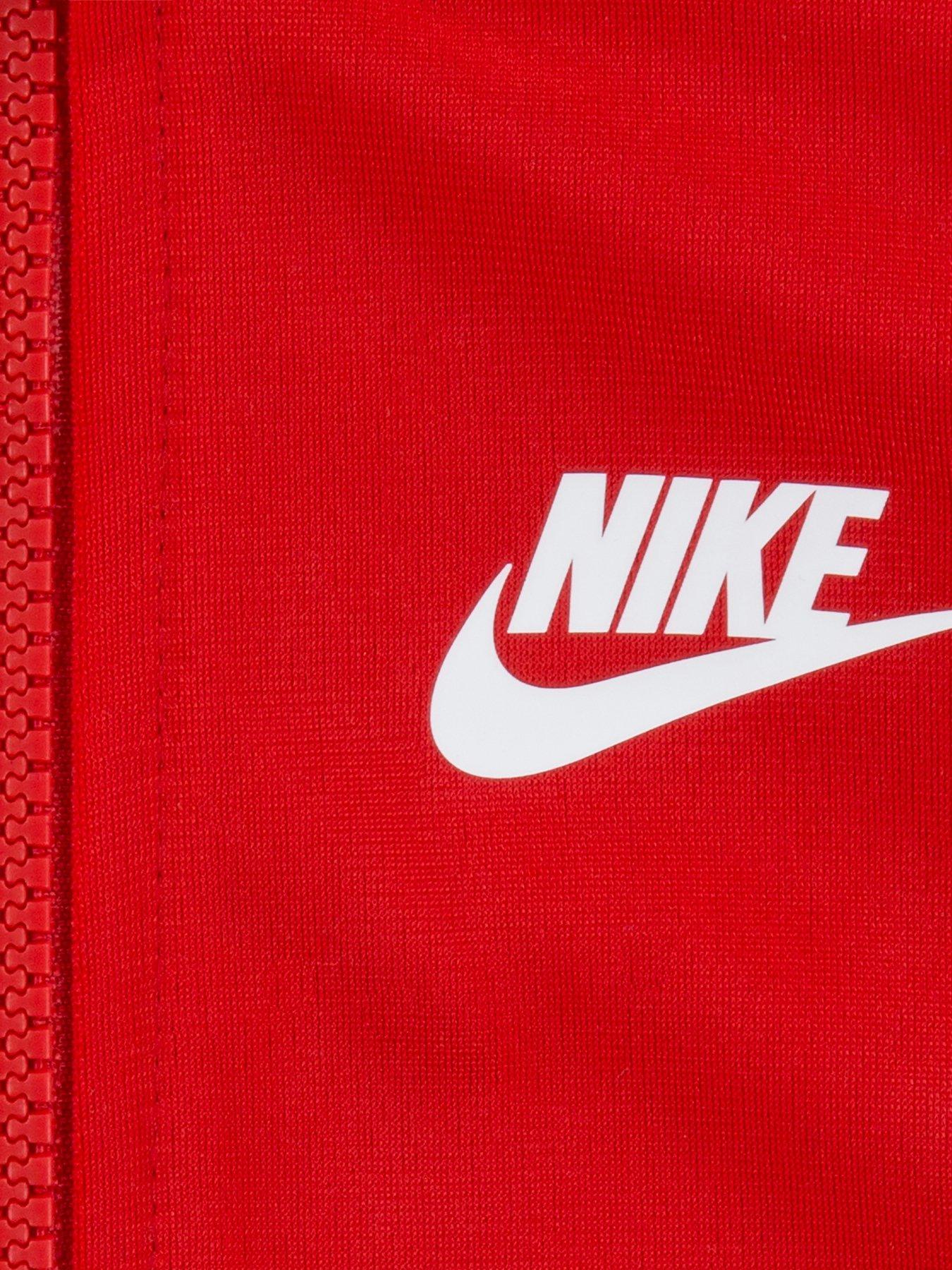 Nike track clearance logo