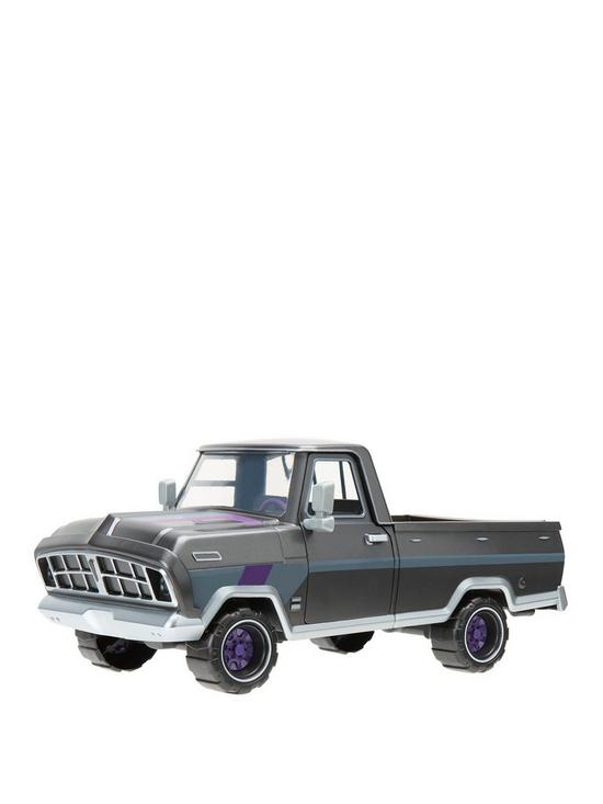 front image of fortnite-the-bear-vehicle