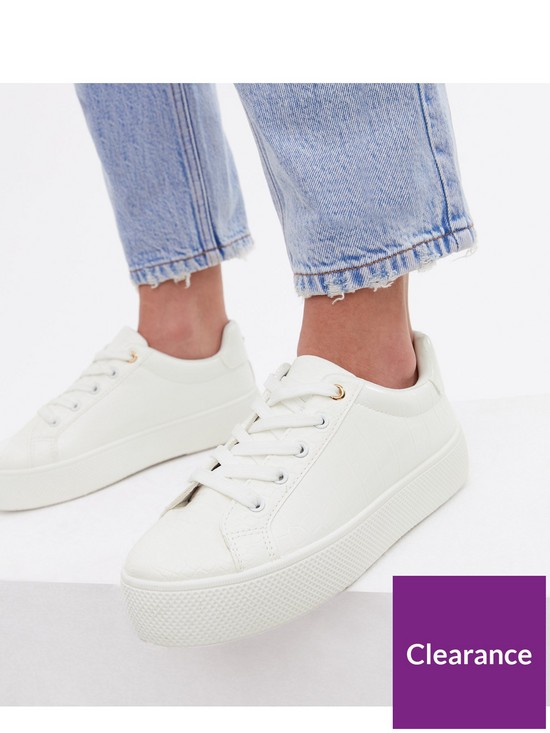 outfit image of new-look-white-faux-croc-chunky-trainers