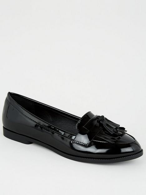 new-look-wide-fit-black-patent-tassel-loafers