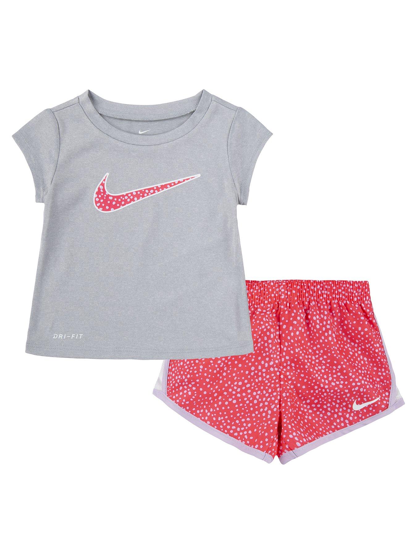  image of nike-infant-girls-animal-spot-aop