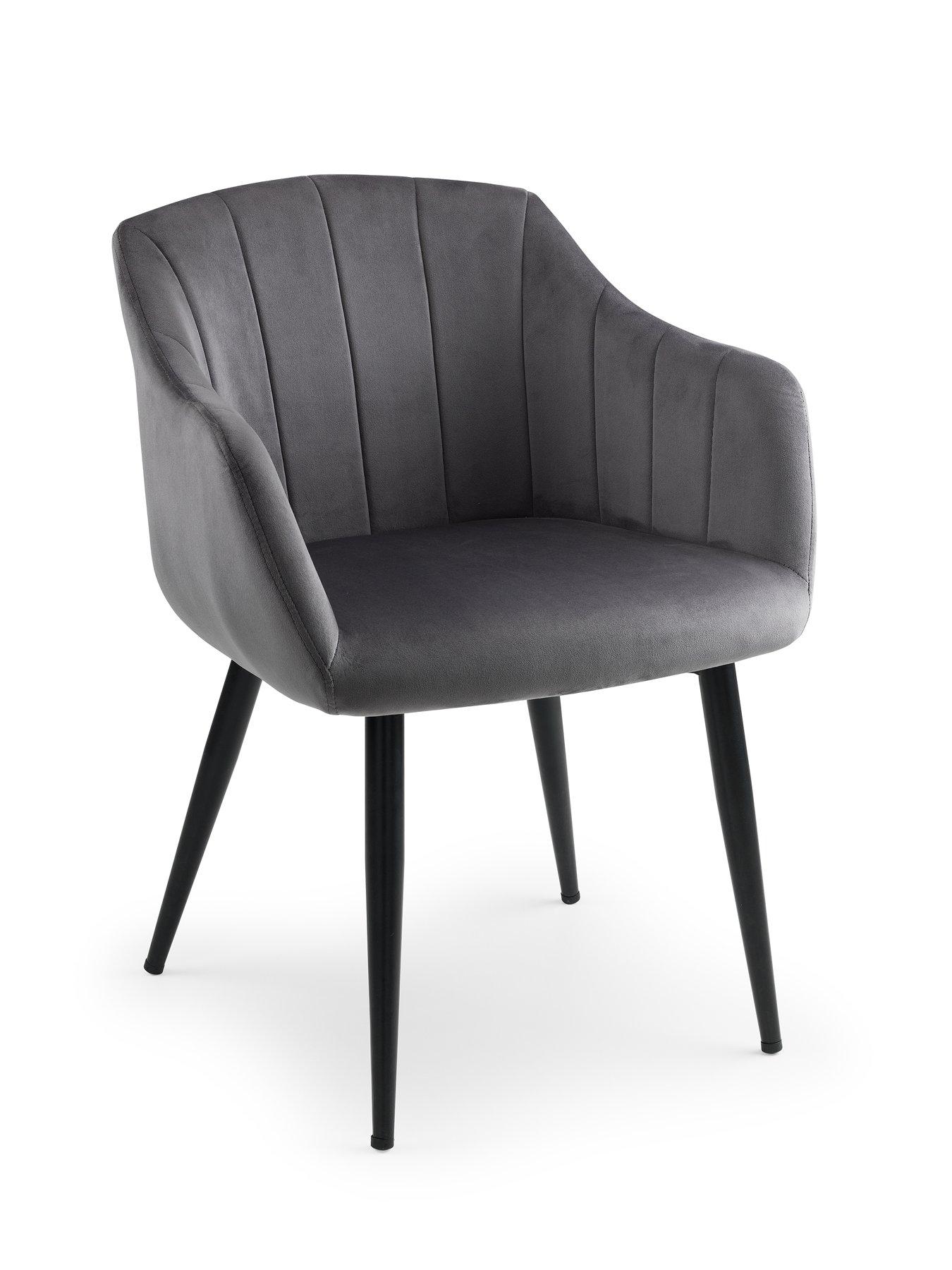  image of julian-bowen-berwick-120-cm-round-dining-table-4-hobart-chairs-oakgrey