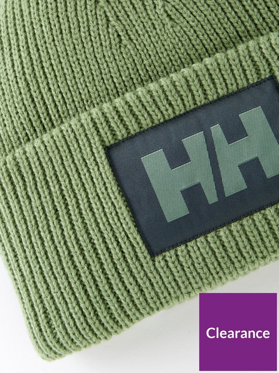 outfit image of helly-hansen-box-beanie-jade-green
