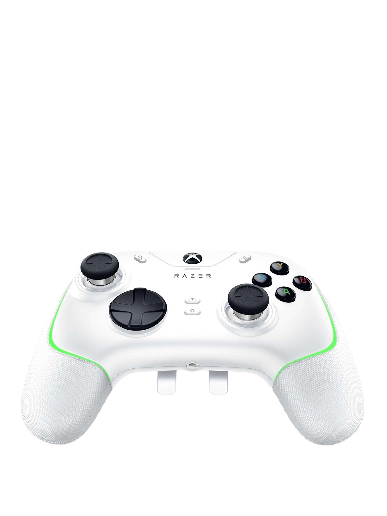 Image 2 of 7 of Razer Wolverine V2 Chroma Controller for PC &amp; Xbox - White