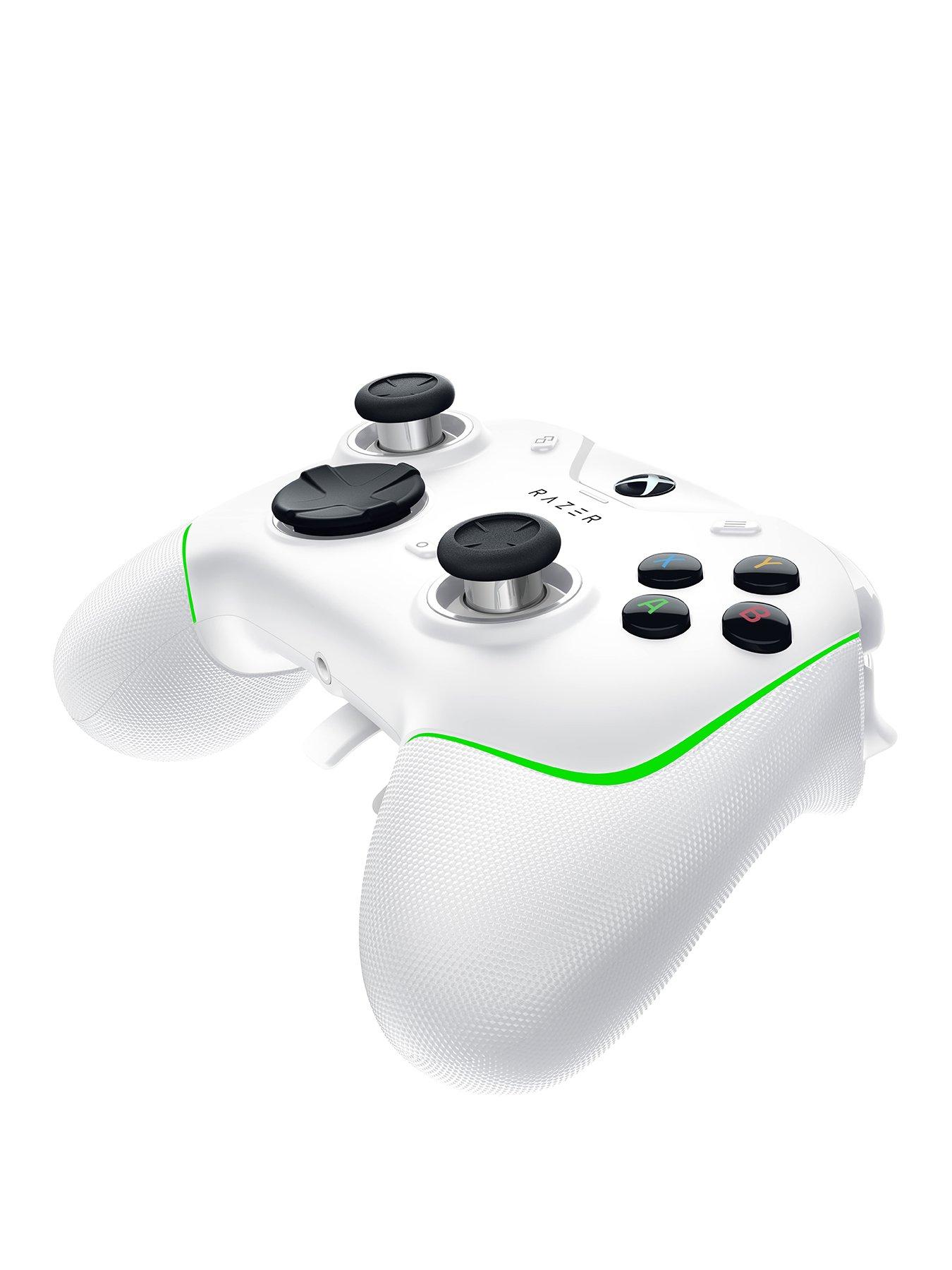 Image 3 of 7 of Razer Wolverine V2 Chroma Controller for PC &amp; Xbox - White