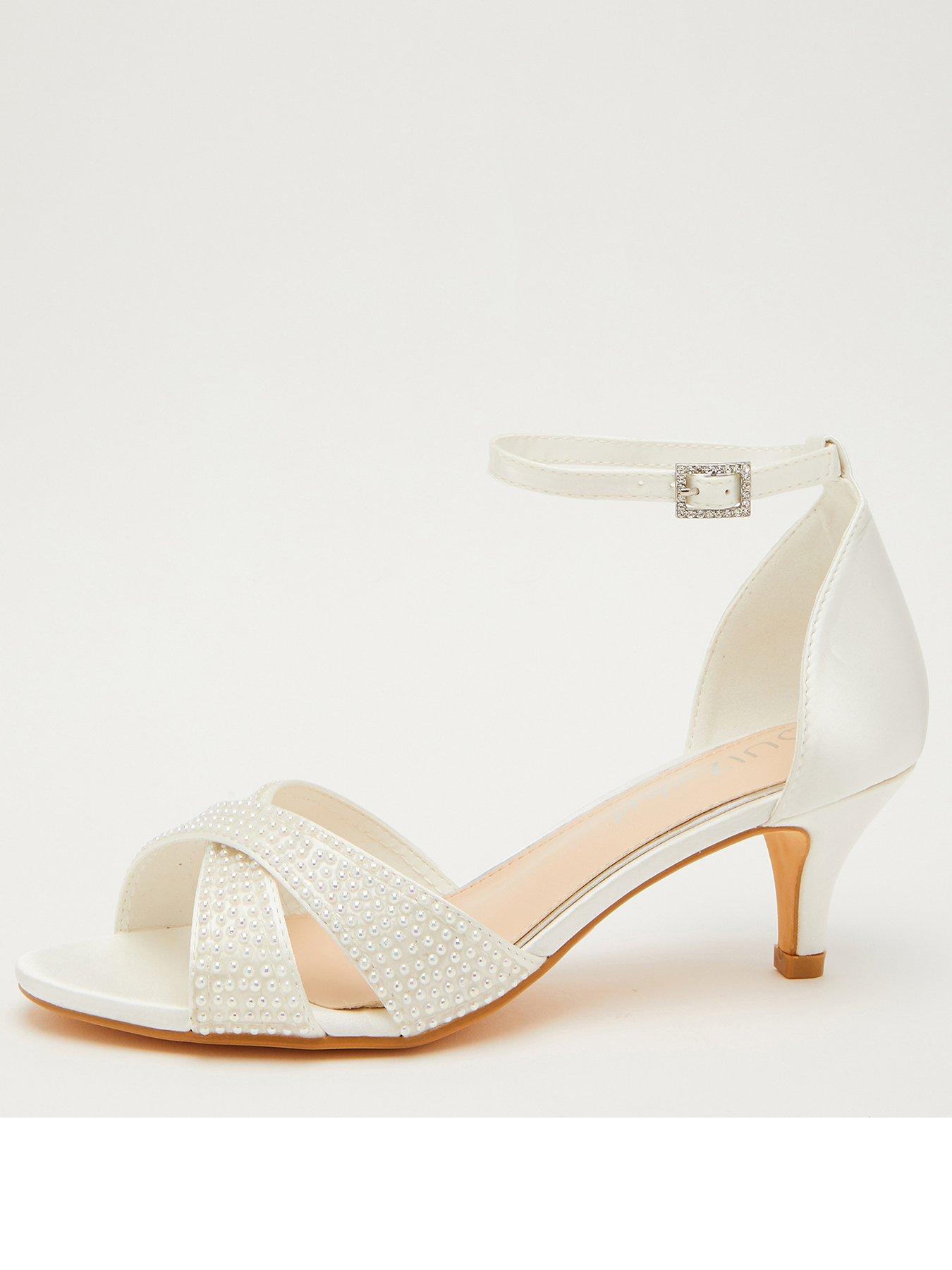 Wide fit white discount low heel shoes