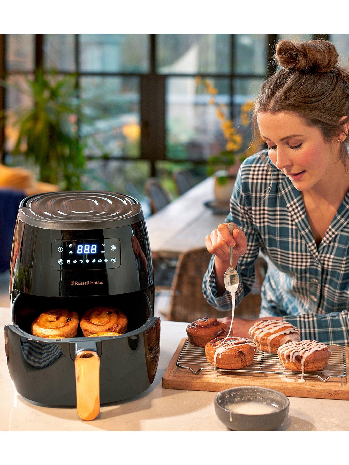 Russell Hobbs XXL Family Rapid Digital Air Fryer 8L [Compact Housing, 7  Cooking Functions