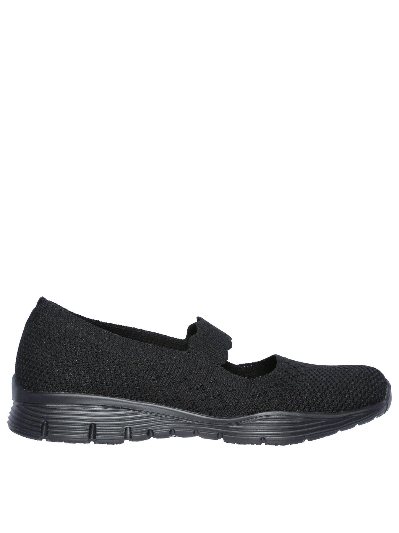 Skechers wide 2024 fit casuals