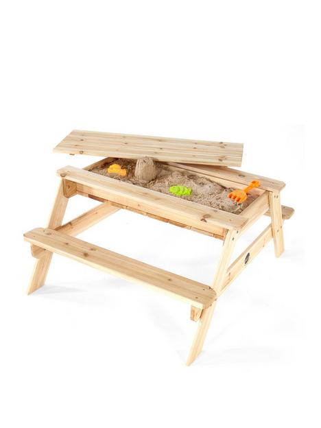 plum-sand-and-picnic-table