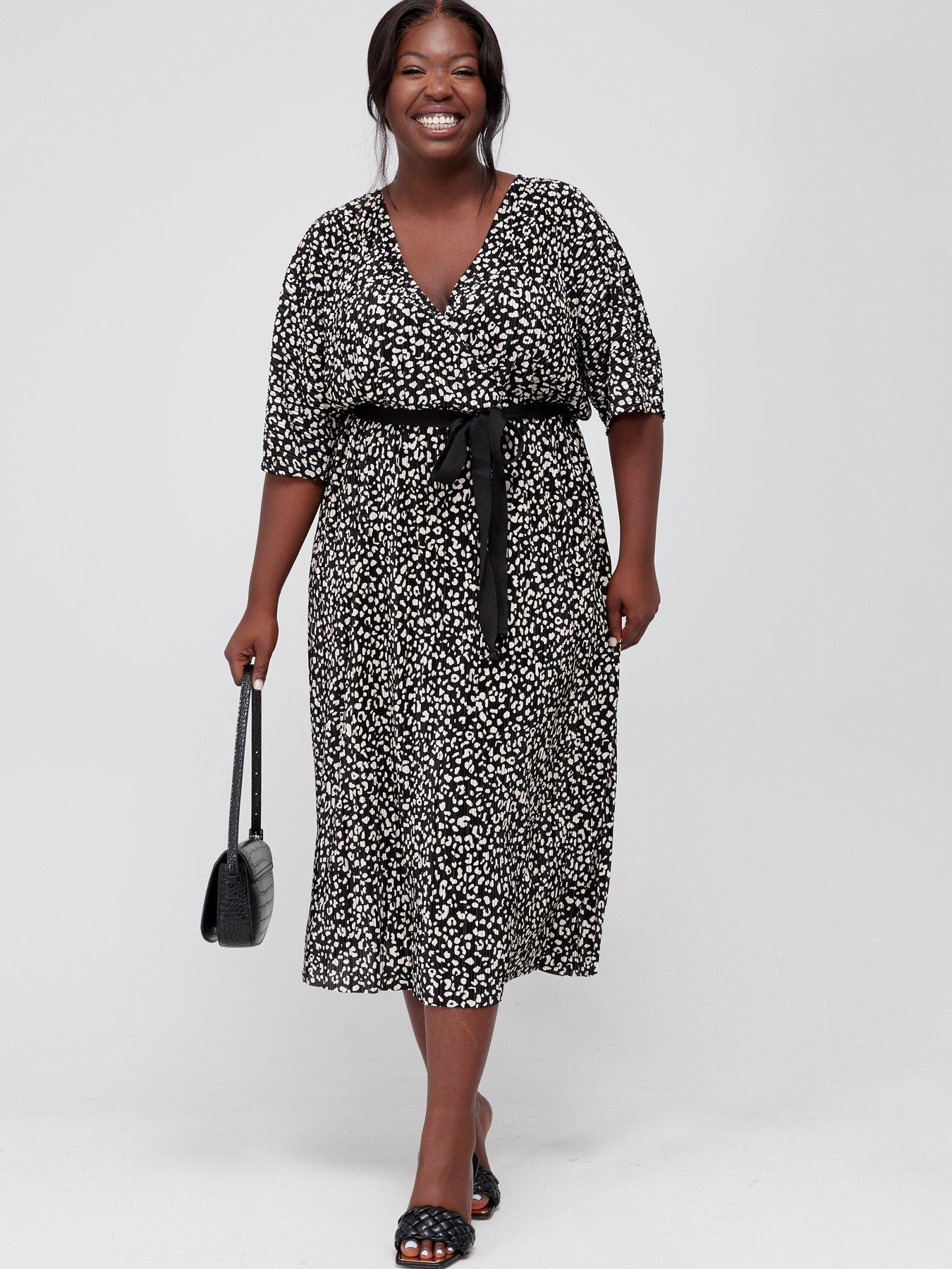 V by very hot sale leopard print dress