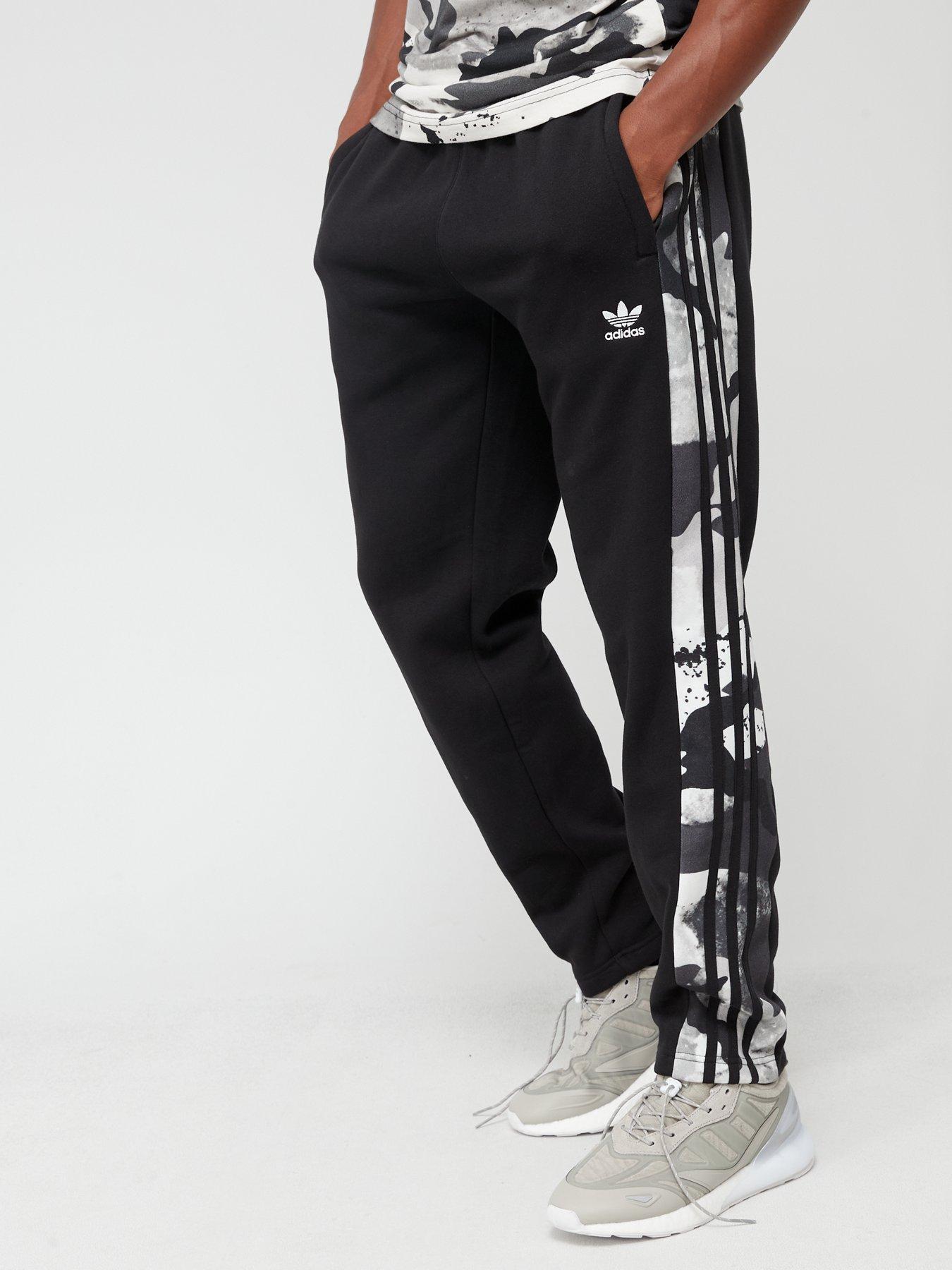 Adidas top camo sweatpants