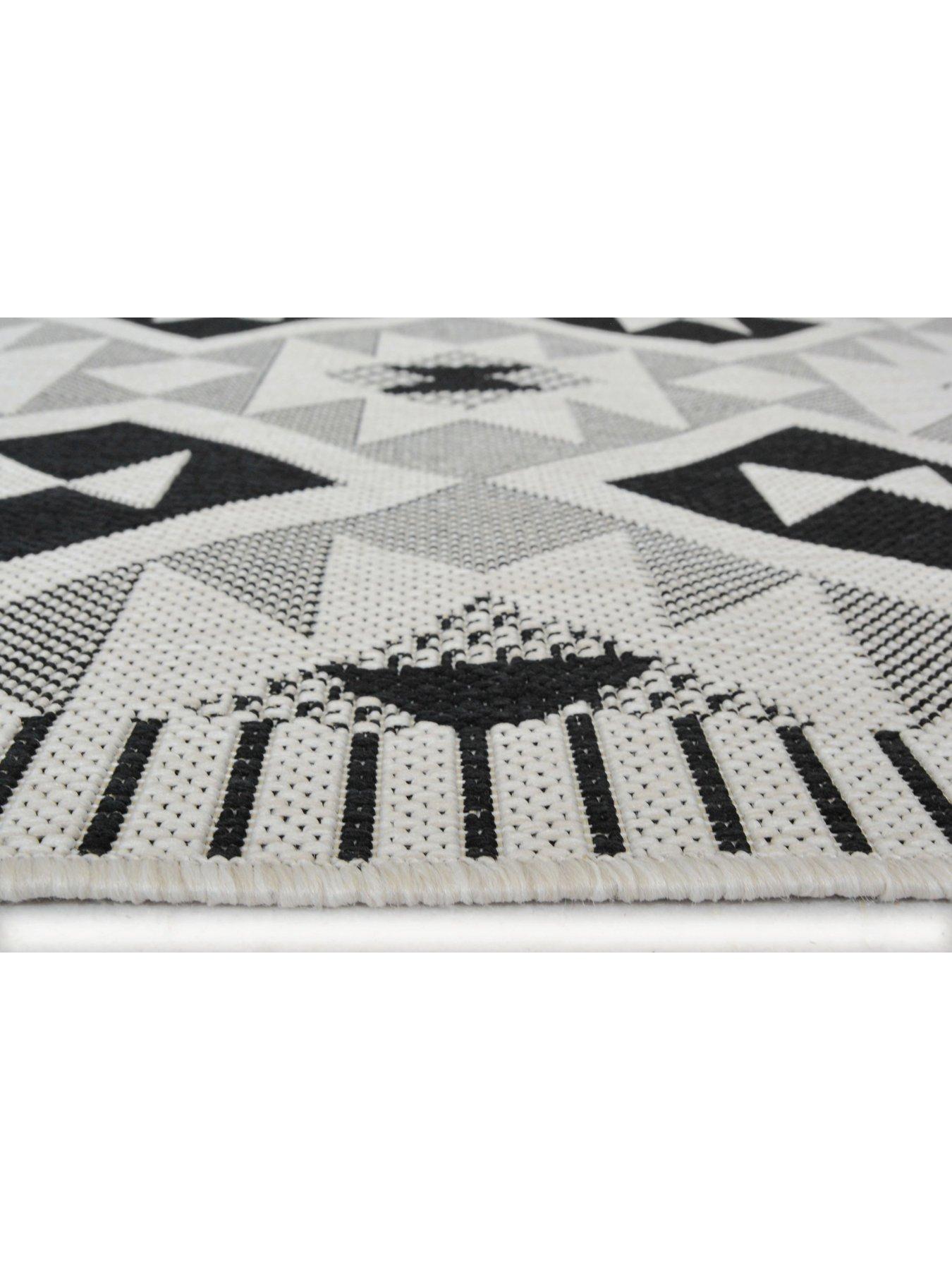  image of very-home-tribal-indooroutdoor-flatweave