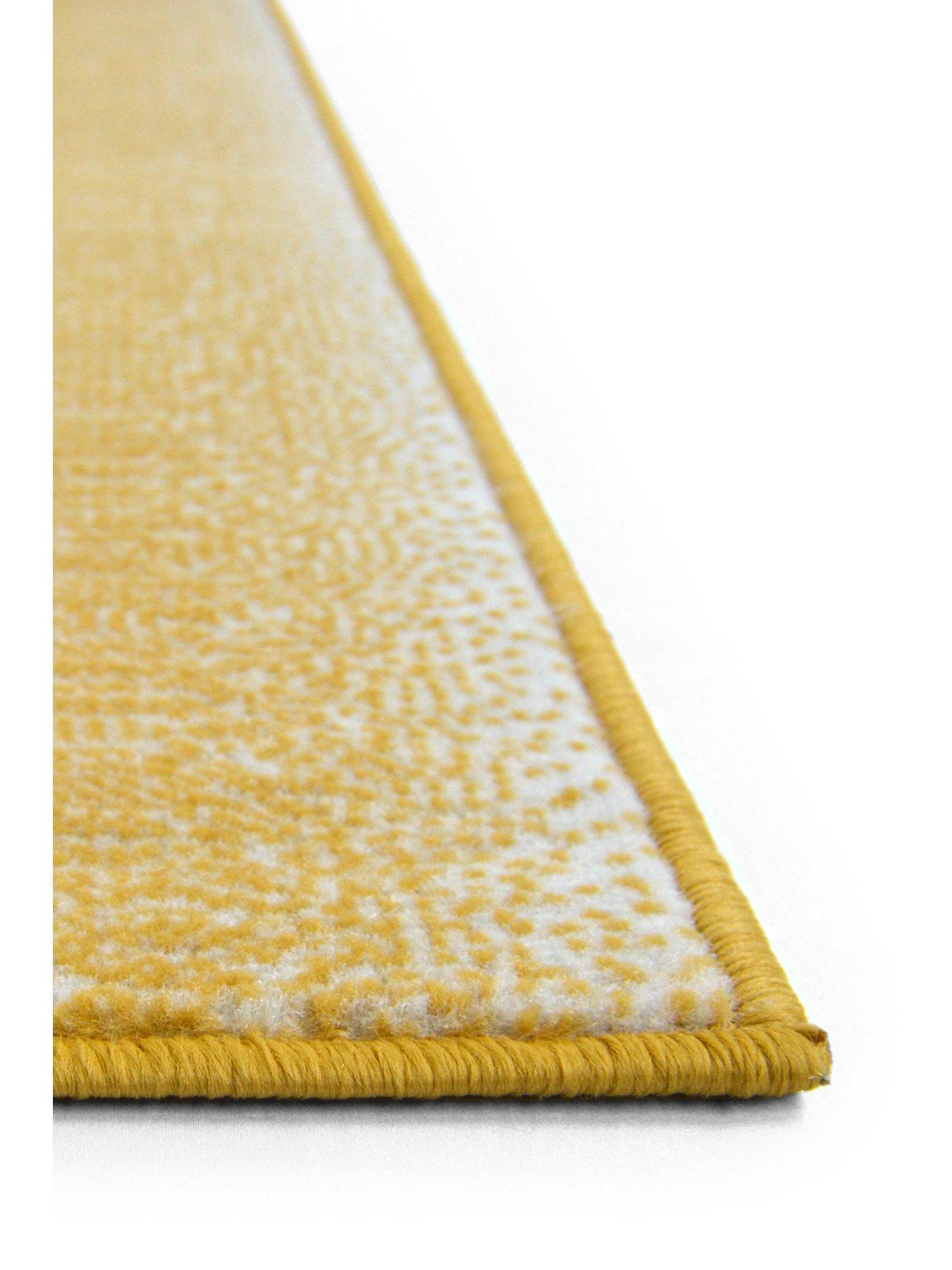  image of everyday-maestro-ombre-border-rug