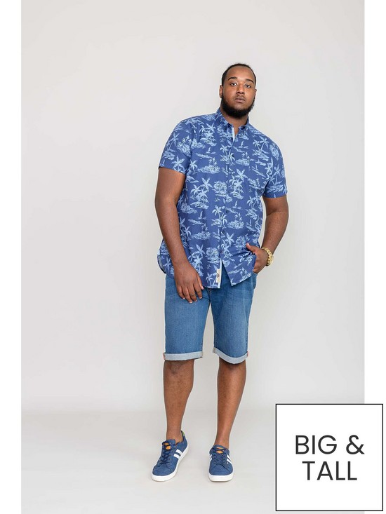 stillFront image of d555-whitsbury-hawaiian-printed-short-sleeve-shirt-blue