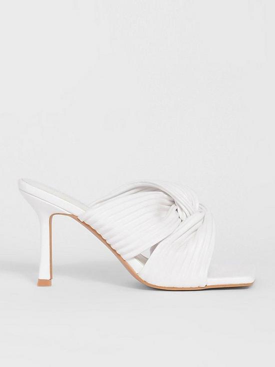 front image of boohoo-ribbed-pu-crossover-heel