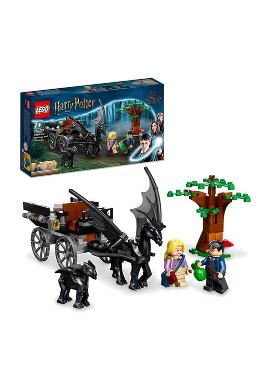front image of lego-harry-potter-hogwarts-carriage-thestrals-set-76400