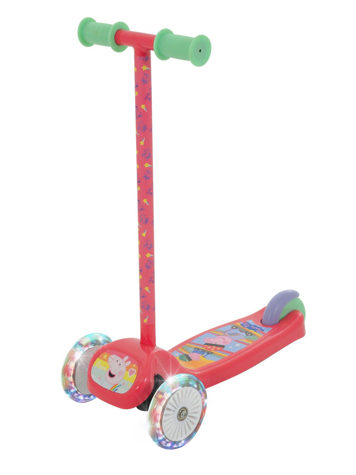 peppa-pig-tilt-n-turn-scooter-with-lights-2022