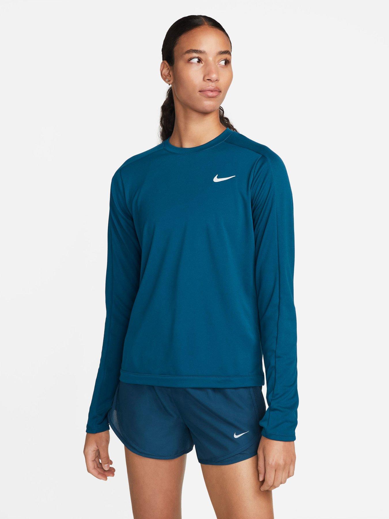 Blue nike easy run sales top