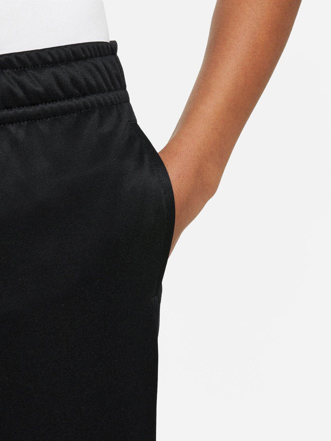  image of nike-older-boys-therma-tapered-joggers-black