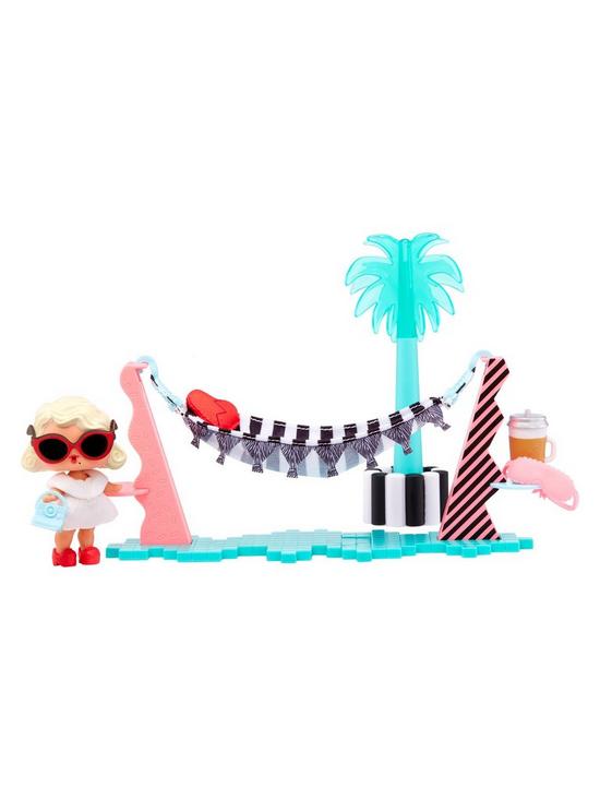 front image of lol-surprise-lol-surprise-furniture-playset-with-doll-leading-baby-vacay-lounge