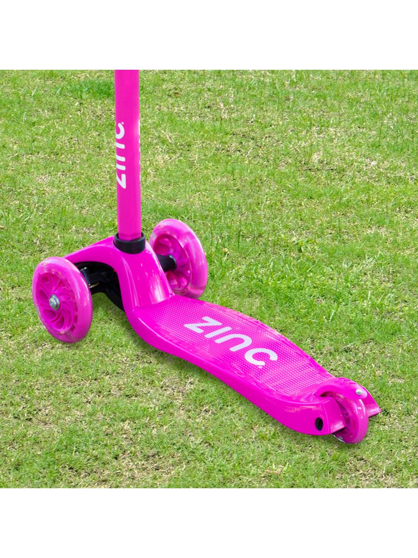 Image 7 of 7 of Zinc Three Wheeled Light Up Star Scooter - Pink