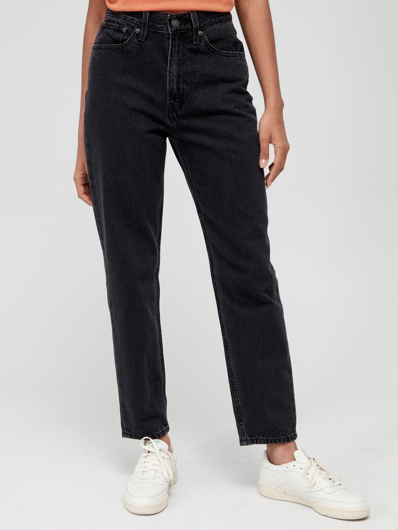 Black mom jeans top levis