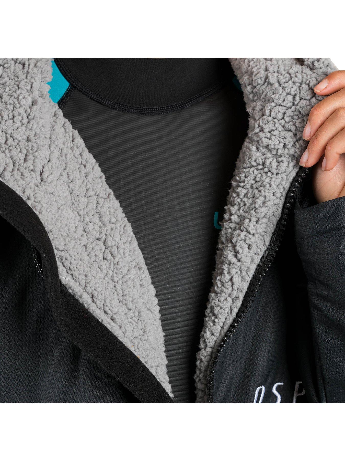 Image 3 of 6 of Osprey Action Sports Hooded Changing Robe