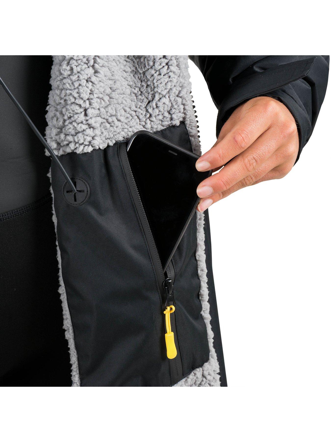 Image 4 of 6 of Osprey Action Sports Hooded Changing Robe