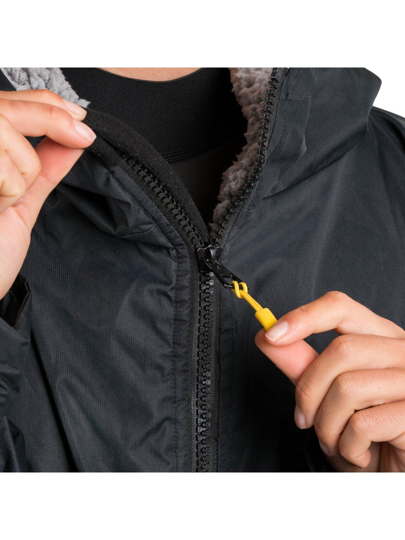 Image 5 of 6 of Osprey Action Sports Hooded Changing Robe