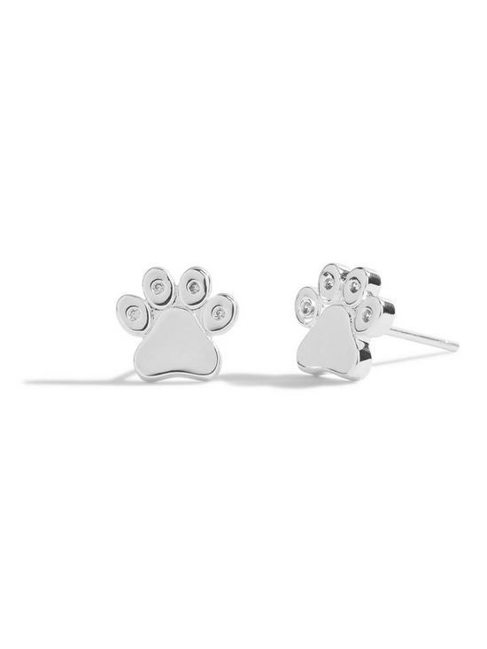 stillFront image of joma-jewellery-beautifully-boxed-a-little-earrings-love-has-four-paws-silver-earring-box