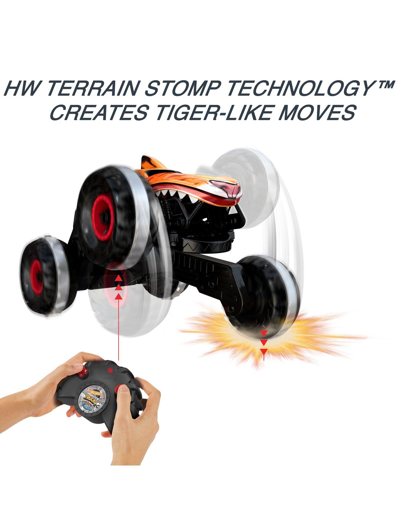 Image 4 of 8 of Hot Wheels Monster Trucks Remote Control&nbsp;Unstoppable Tiger Shark