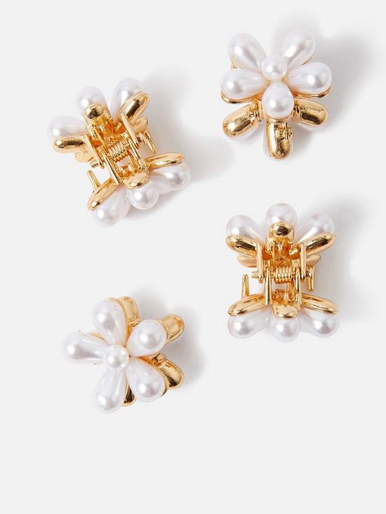 front image of accessorize-4-pack-mini-pearl-floral-claw-clips