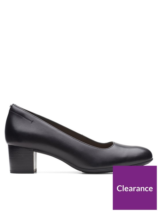front image of clarks-linnae-pump-leather-heeled-shoe