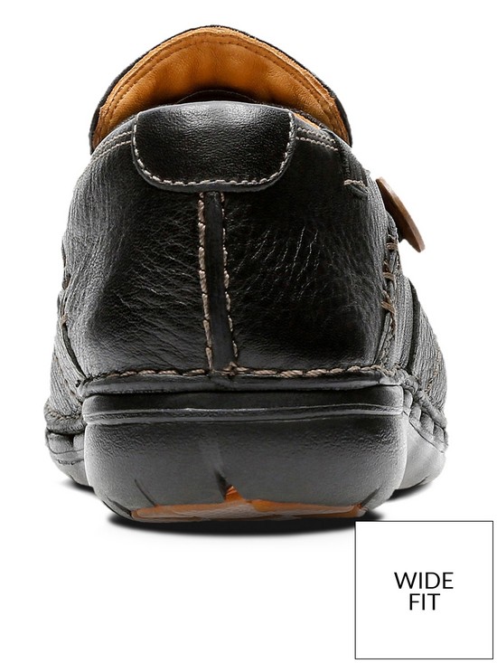 stillFront image of clarks-wide-fit-un-loop-leather-flat-shoe