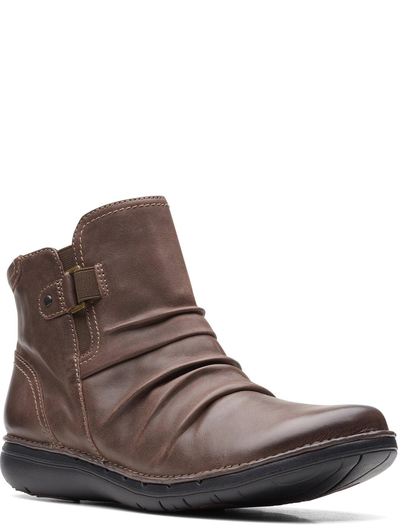 Clarks on sale clearance boots