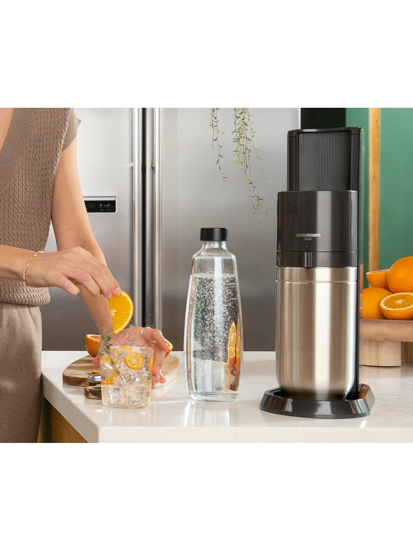 Image 6 of 7 of SodaStream Duo Sparkling Water Maker - Black