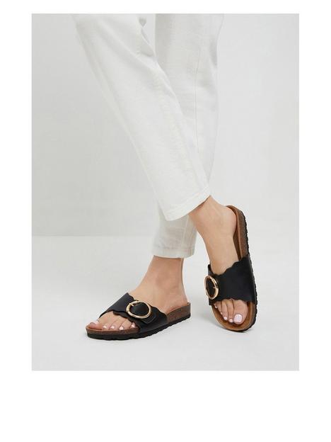 wallis-comfort-honesty-scallop-edge-footbed-sandal-black