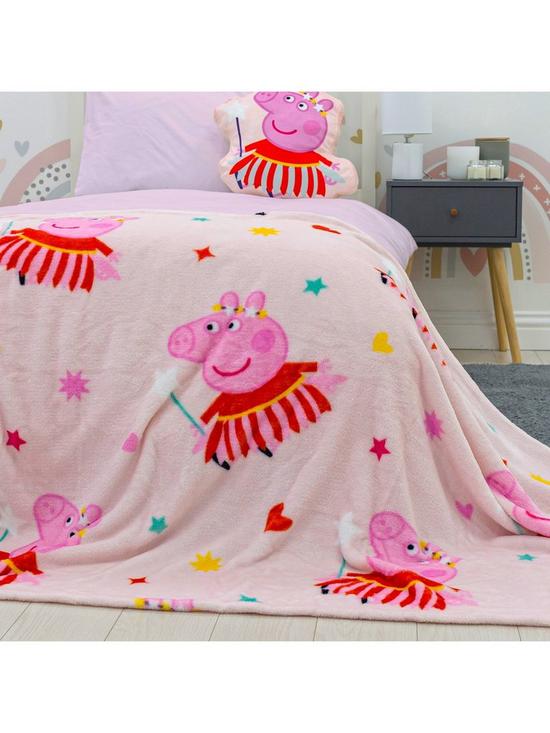 stillFront image of peppa-pig-magic-fleece-blanket-pink