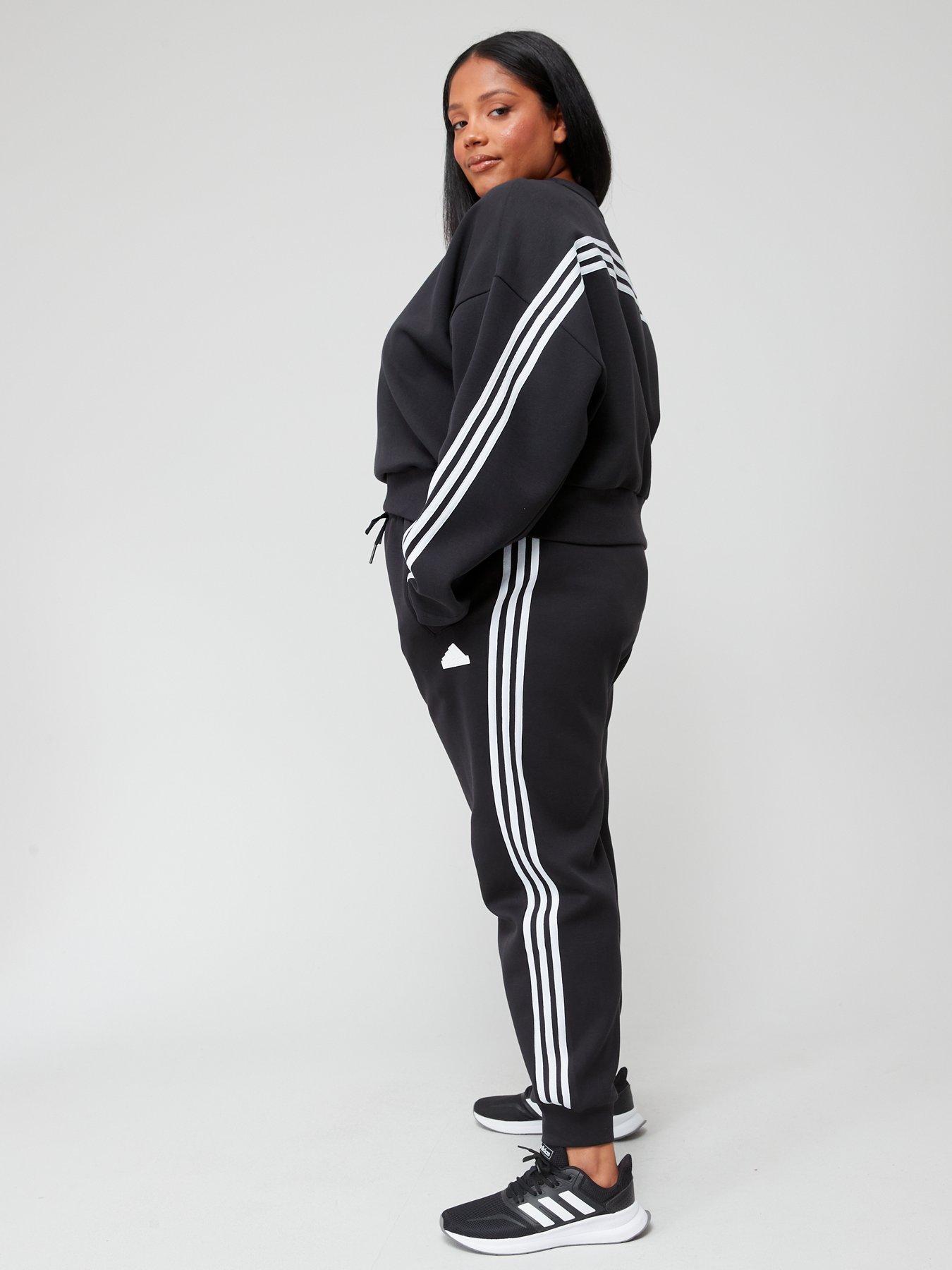 Plus size sportswear store adidas