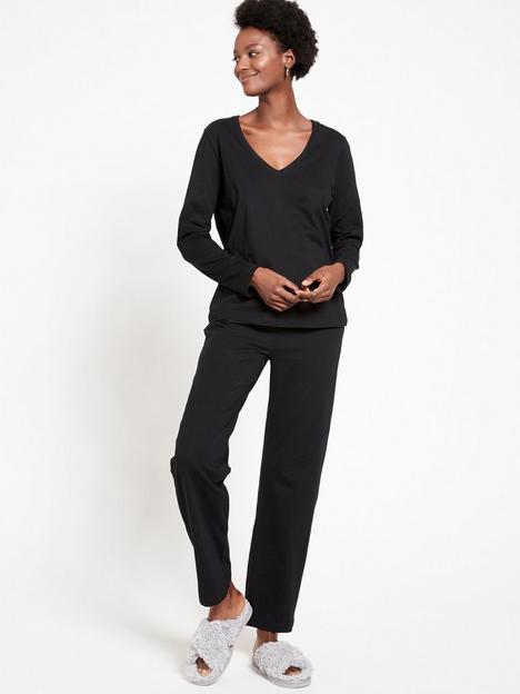 everyday-v-neck-long-sleeve-and-slim-leg-pyjama-set-black