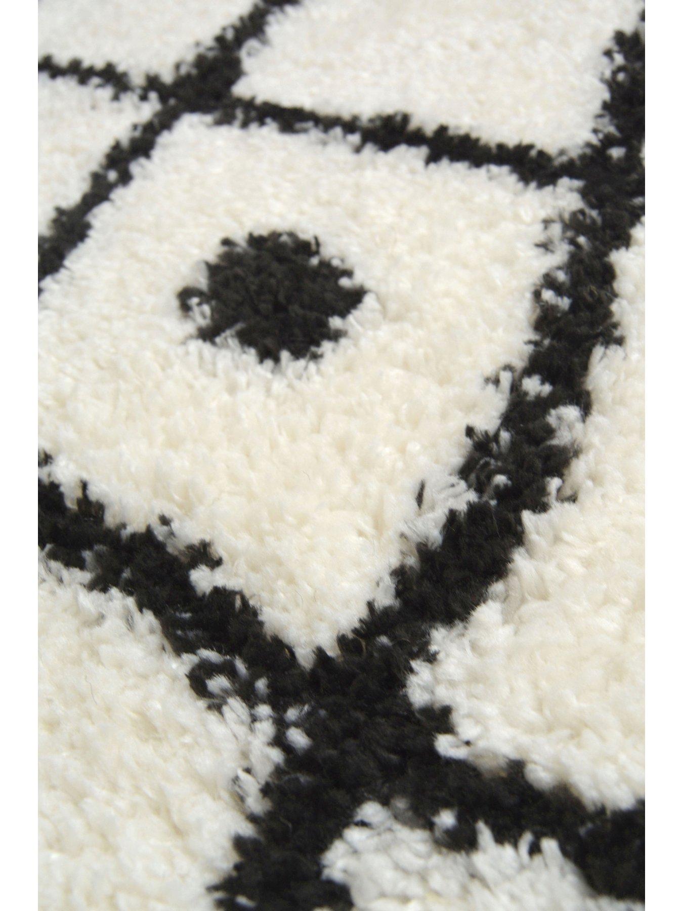  image of very-home-snug-diamonds-rug-white