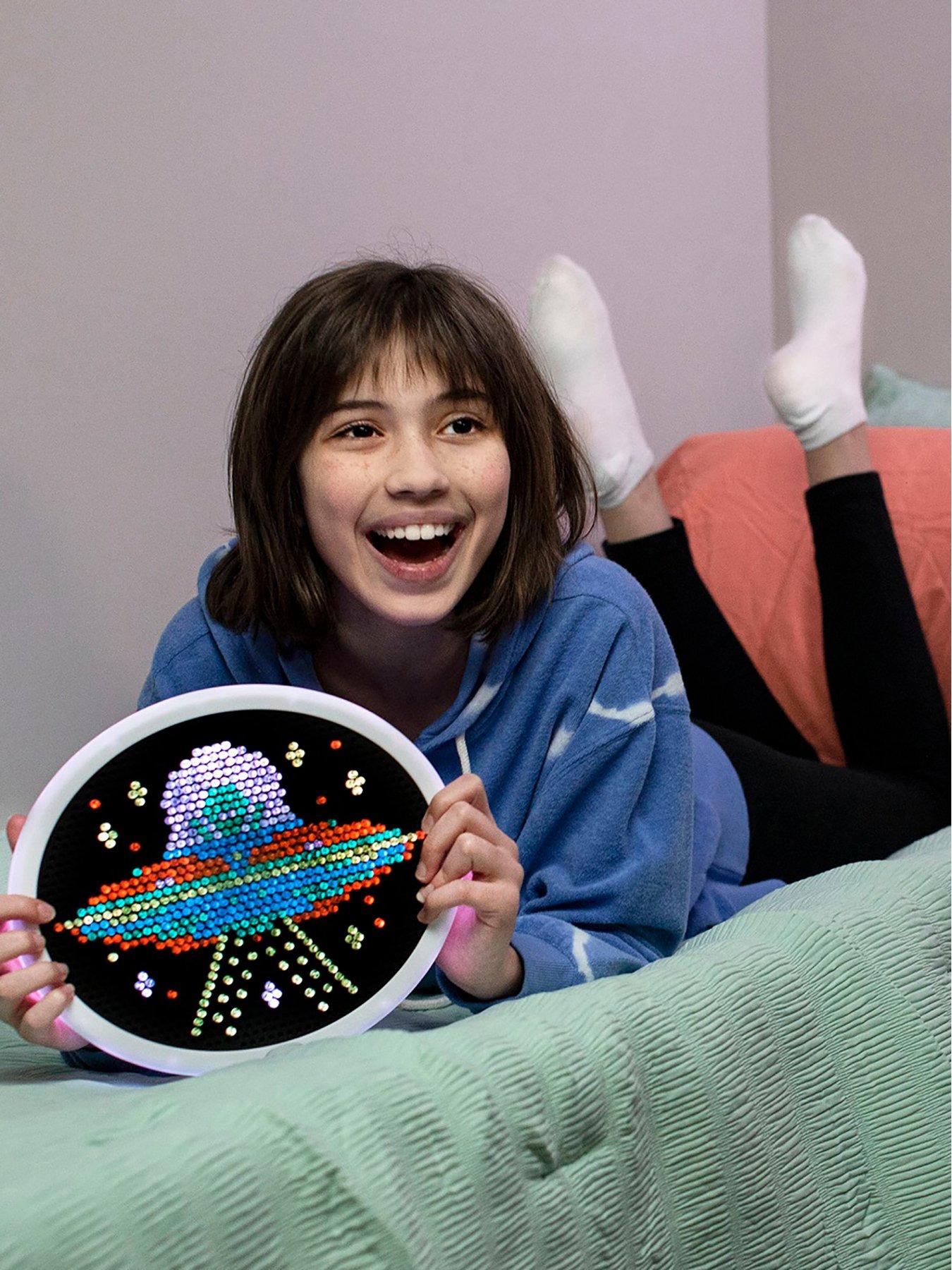 lite-brite-oval