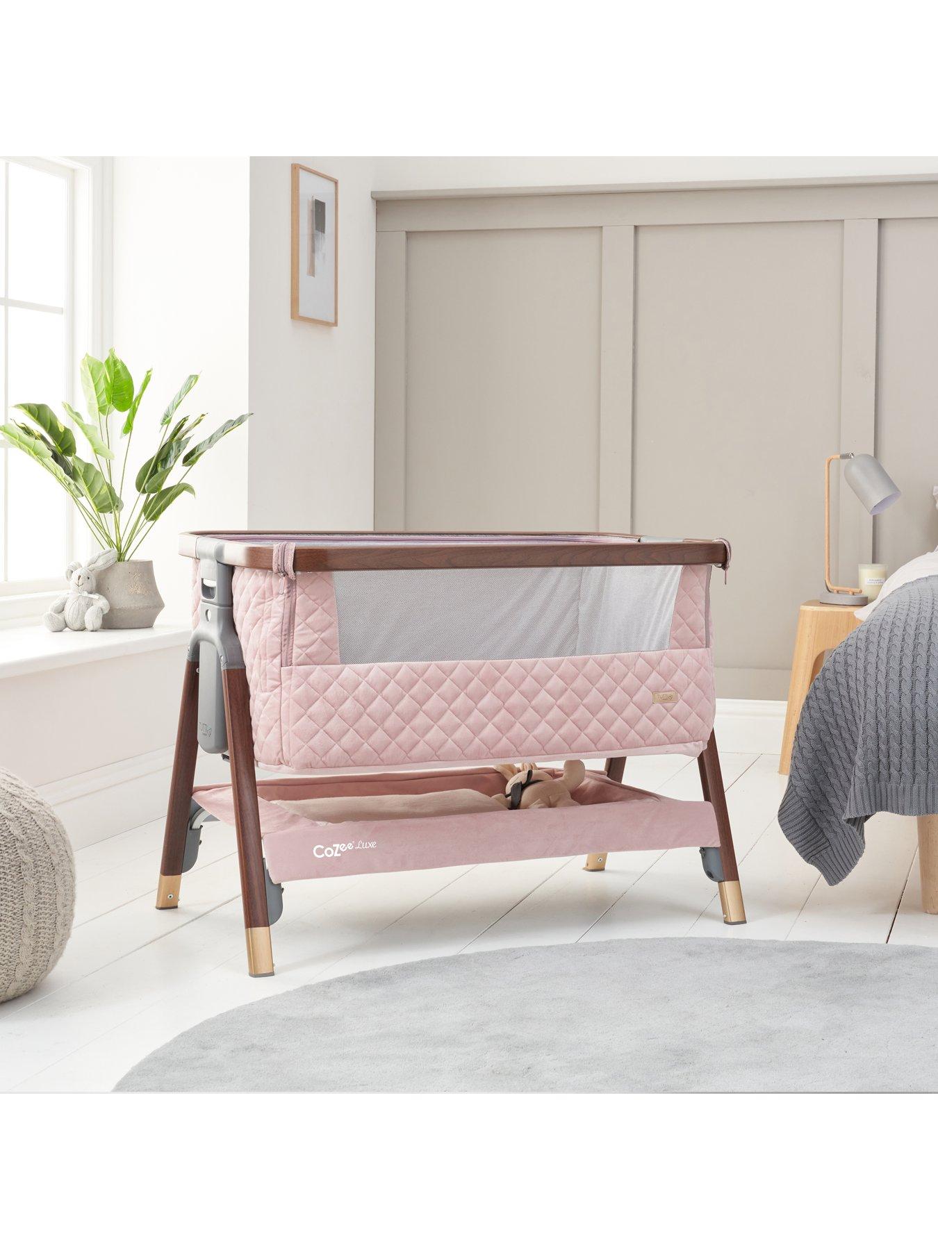 Tutti Bambini CoZee Luxe Bedside Crib Walnut/Blush