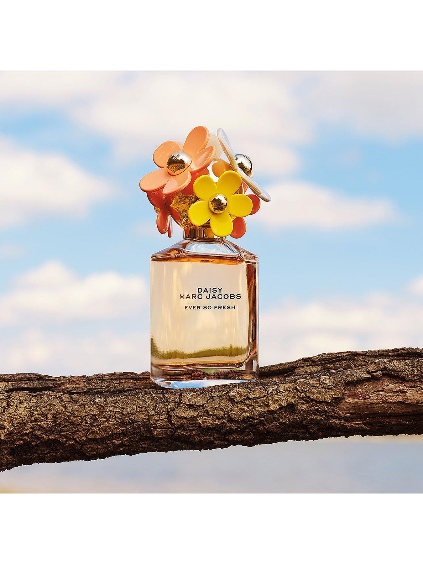  image of marc-jacobs-daisy-ever-so-fresh-30ml-eau-de-parfum