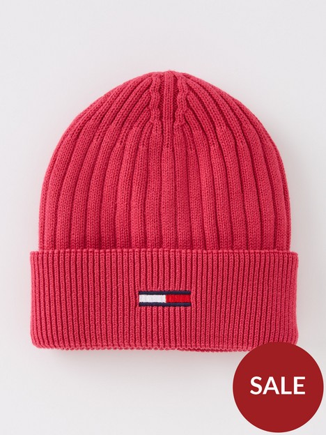 tommy-jeans-flag-ribbed-beanie-pink
