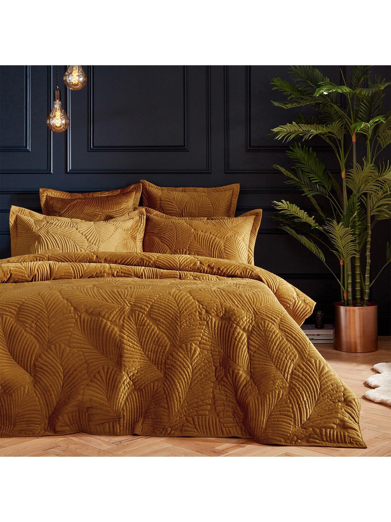 Image 1 of 3 of Paoletti Palmeria Duvet Set Gold - Sb