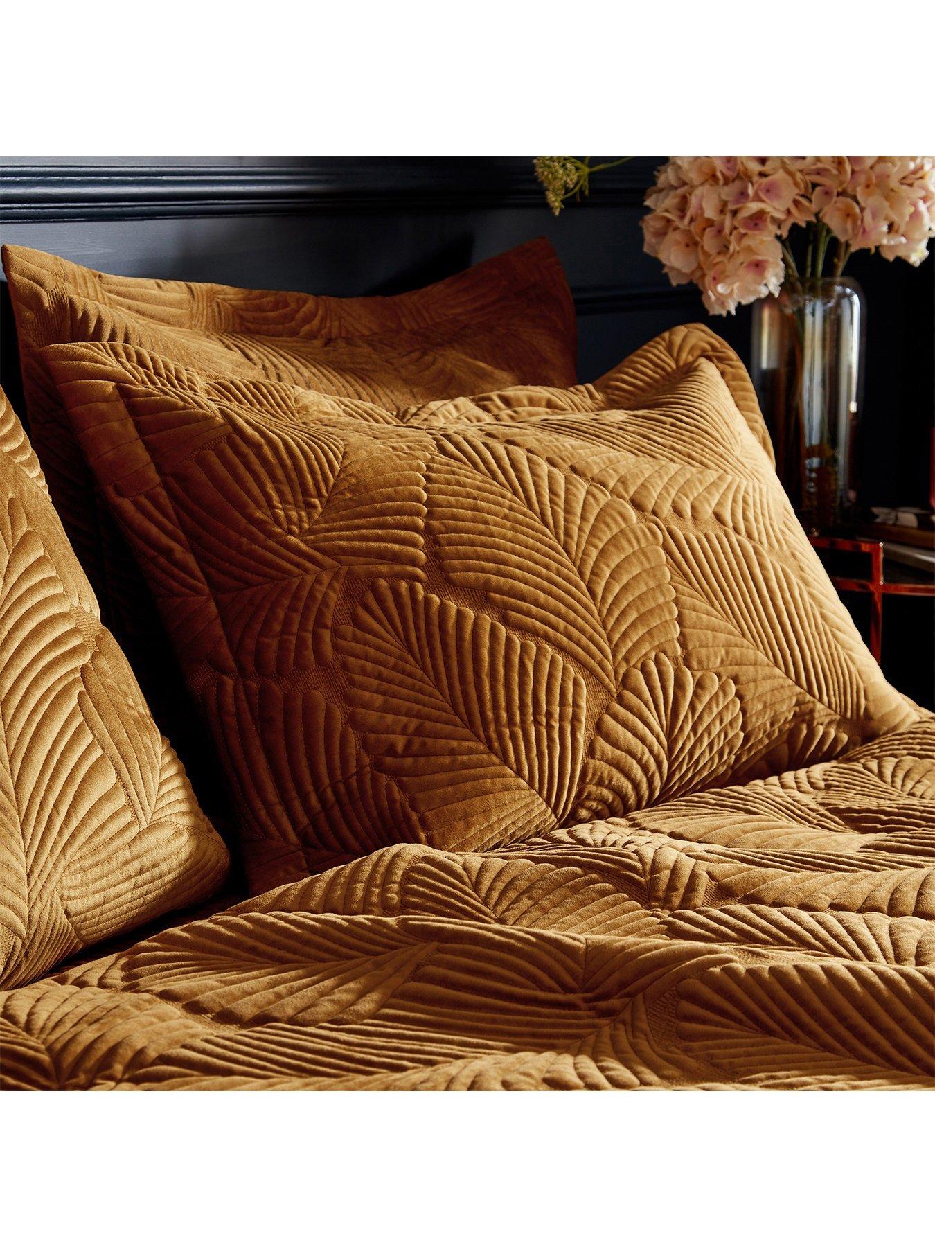 Image 3 of 3 of Paoletti Palmeria Duvet Set Gold - Sb