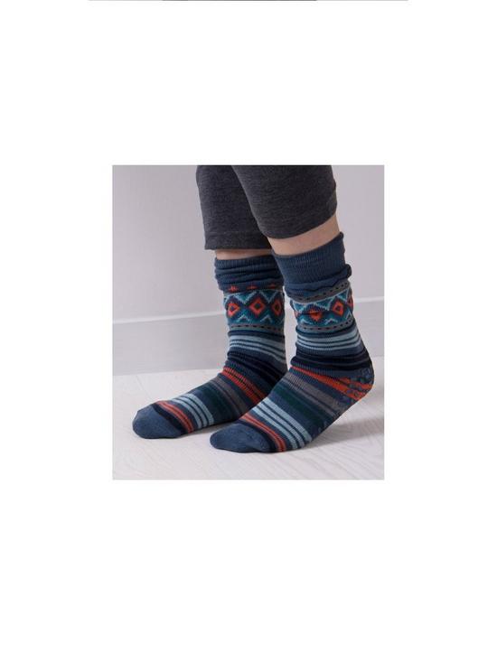 stillFront image of totes-original-novelty-slipper-socks-multi