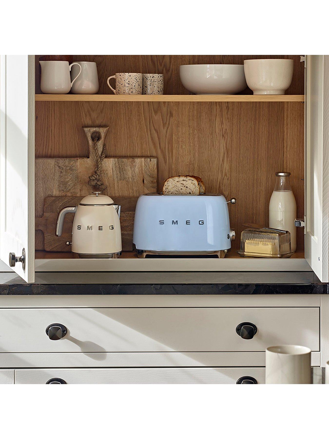  image of smeg-klf05-retro-style-08l-mini-kettle-1400w-cream